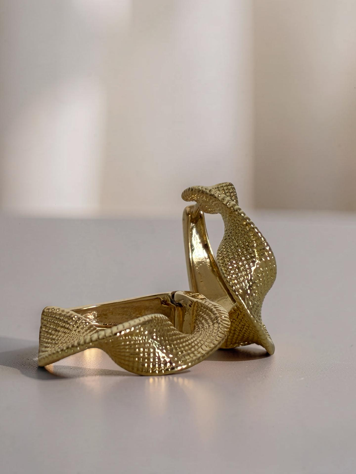AMÉLIE Creolen | Vergoldeter Schmuck