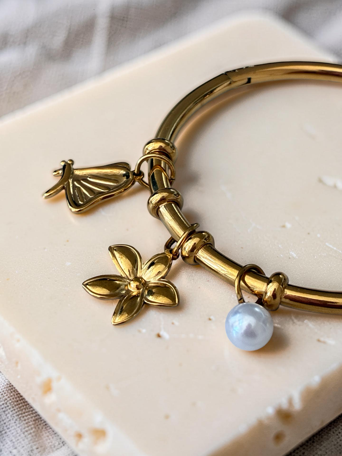 SORENA Armband | Modernes Damen Gold Armband