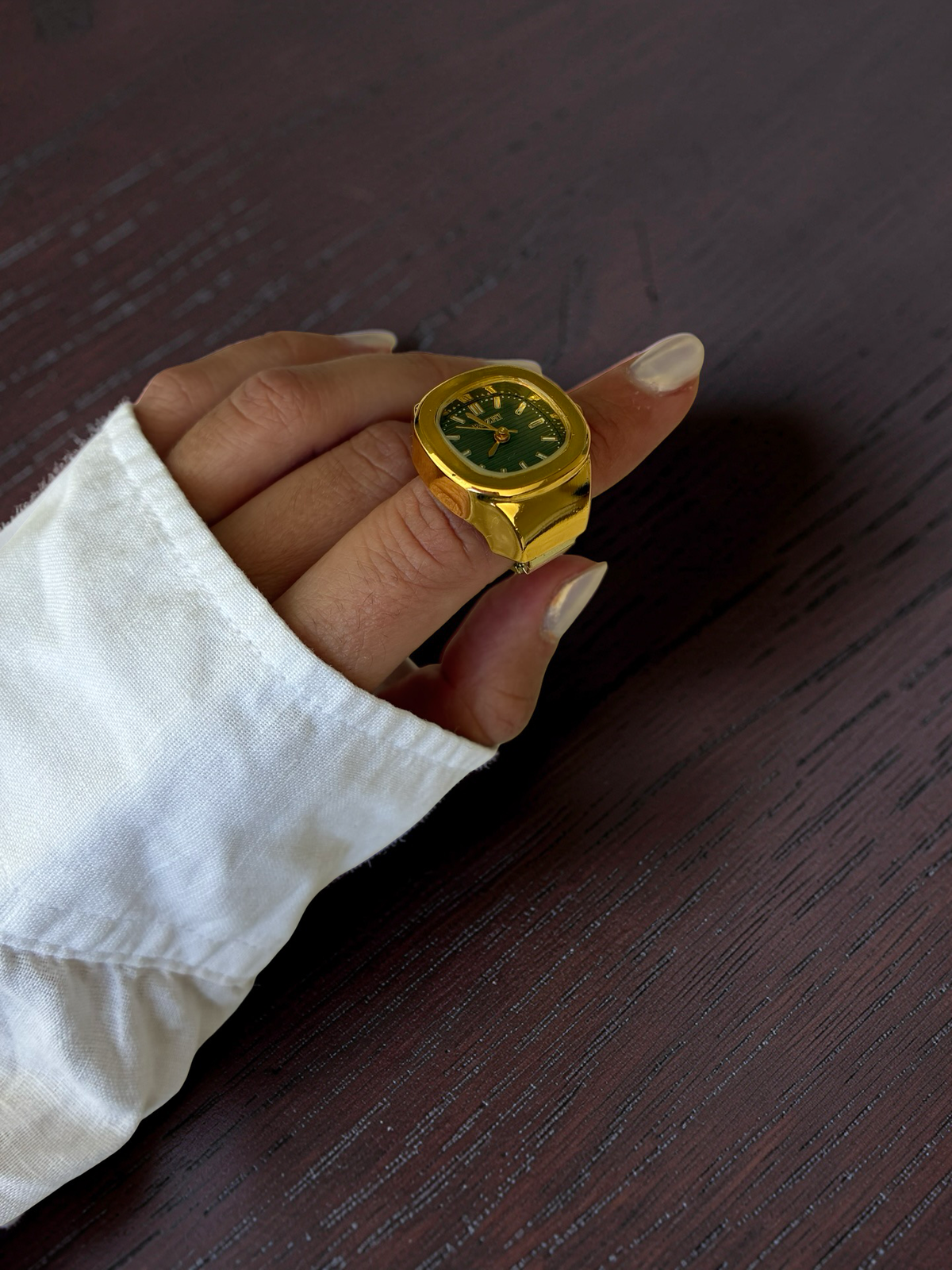 CÉLORA Ring-Uhr | Stilvoll Ring