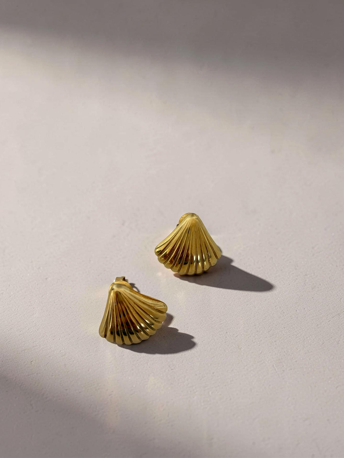 LÉONARA Ohrstecker | Alltagsohrringe