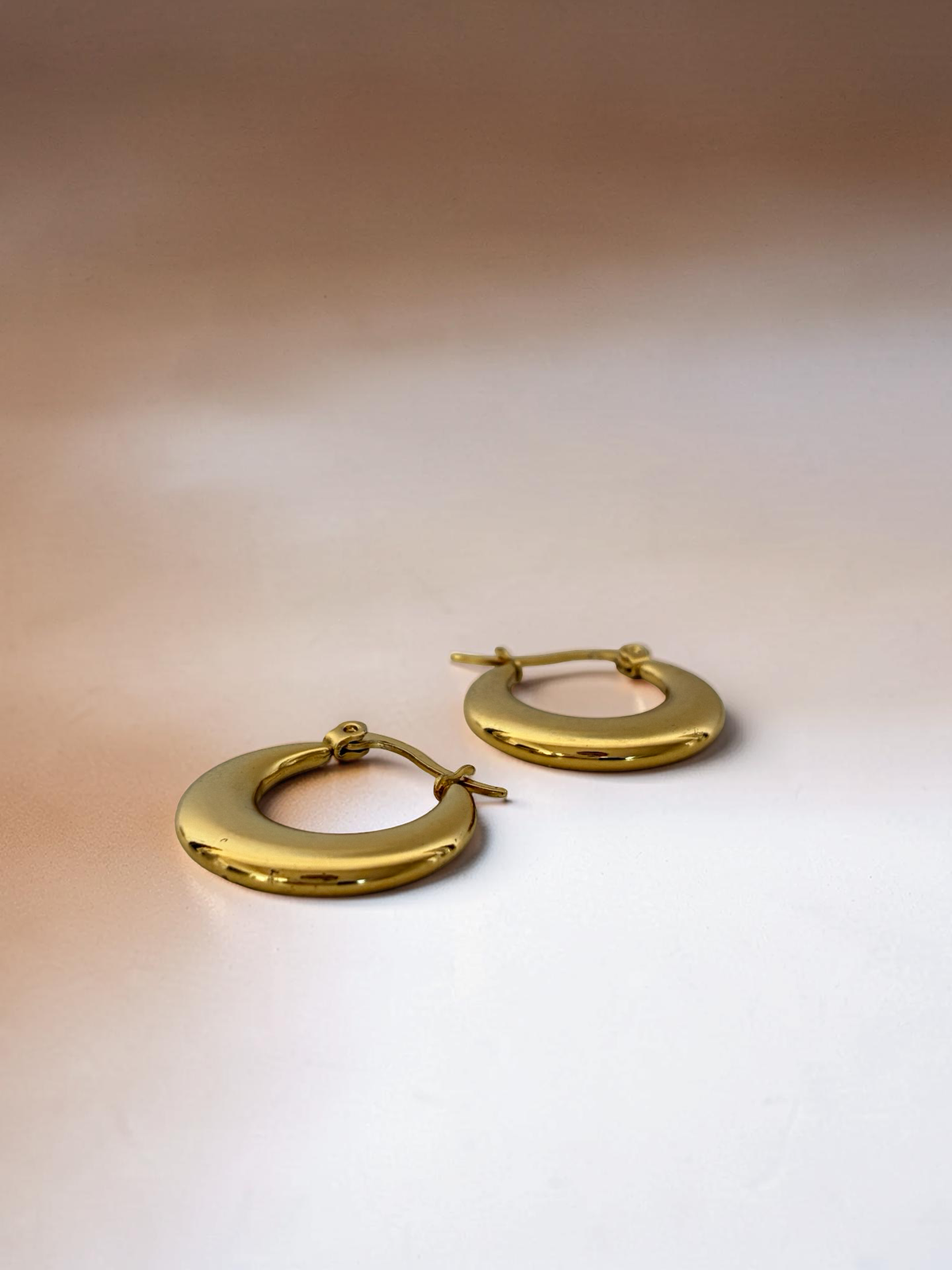 YSÉA Creolen | Vielseitige Ohrringe | 18k
