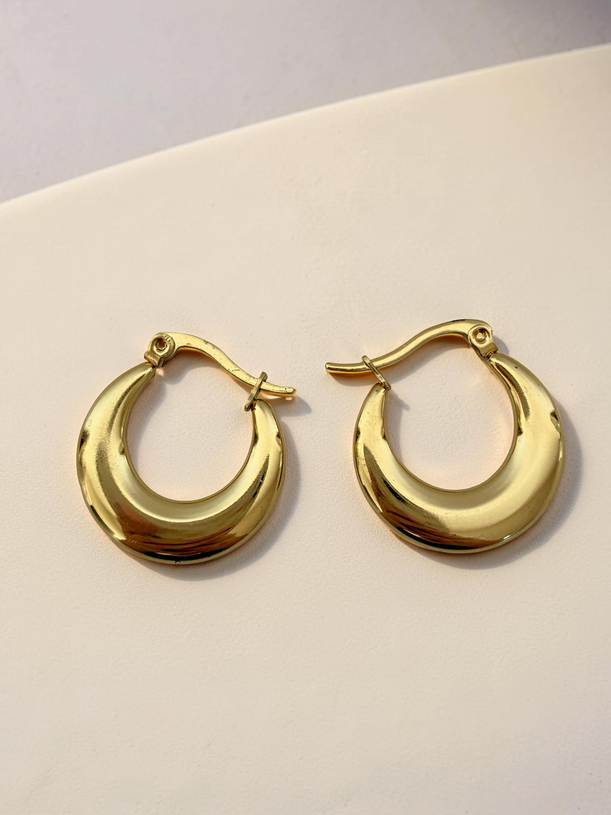YSÉA Creolen | Vielseitige Ohrringe | 18k