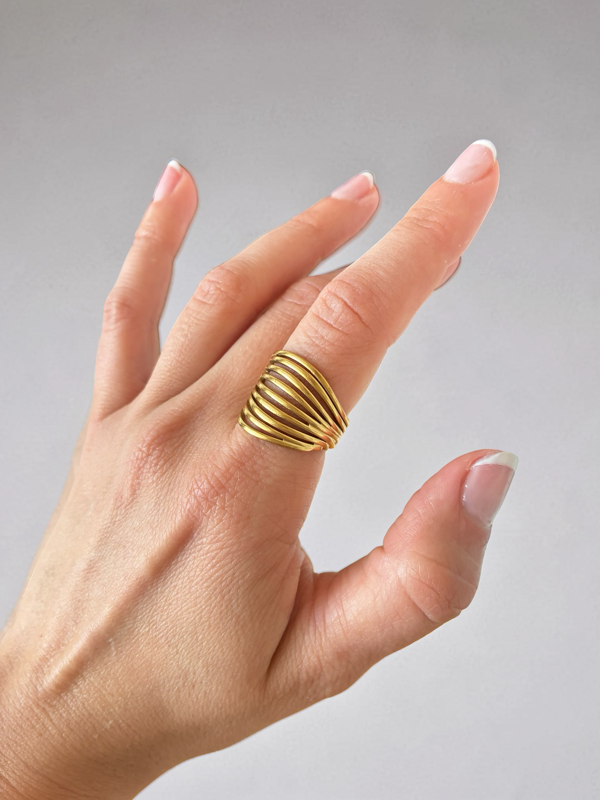 LIVIA Ring | Statement Ring Gold| 18K