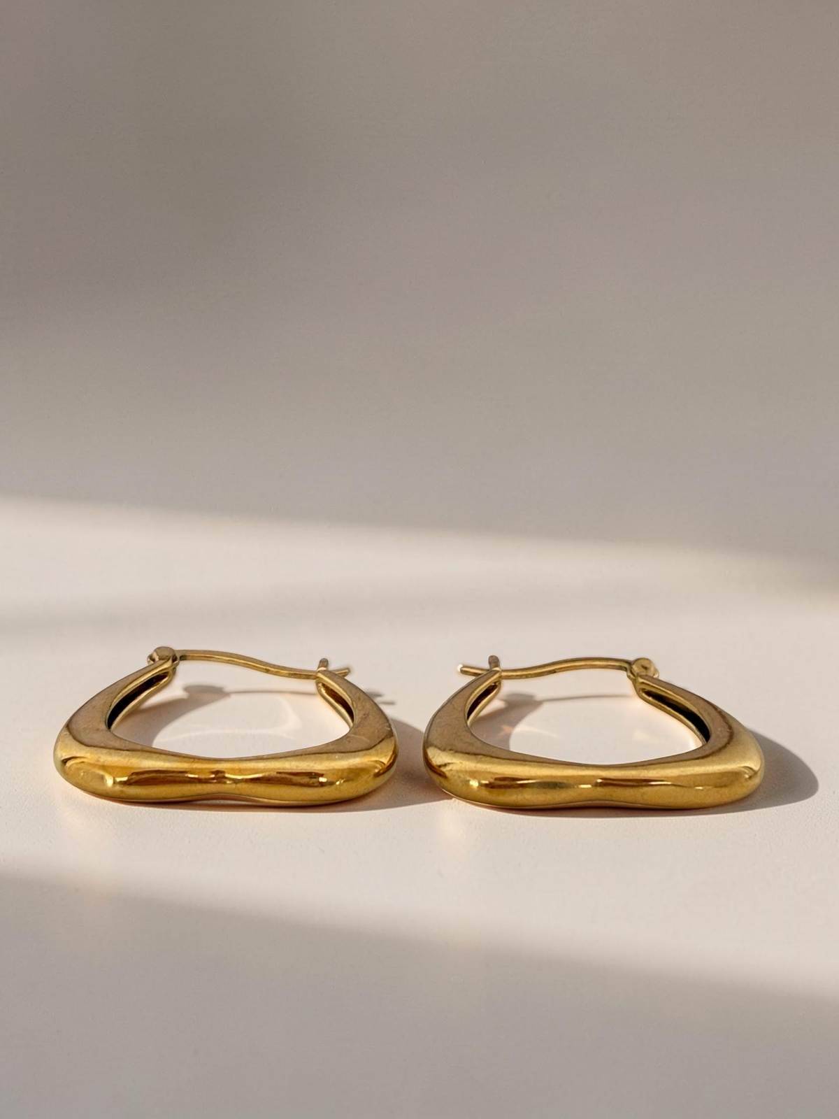 SORYA Ohrringe | Vielseitige Ohrringe | 18k