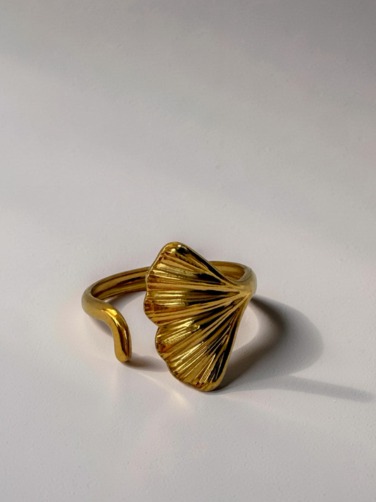 KARMEN | Facettierter Ring