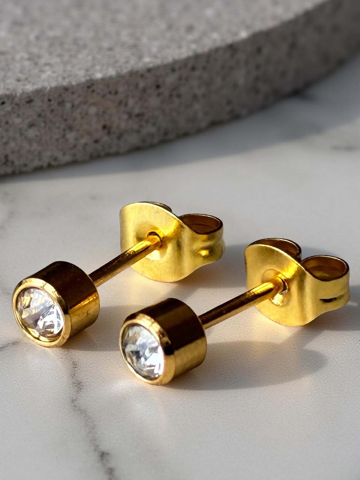 LAVIVA Ohrstecker | Klassische Zirkonia-Ohrstecker